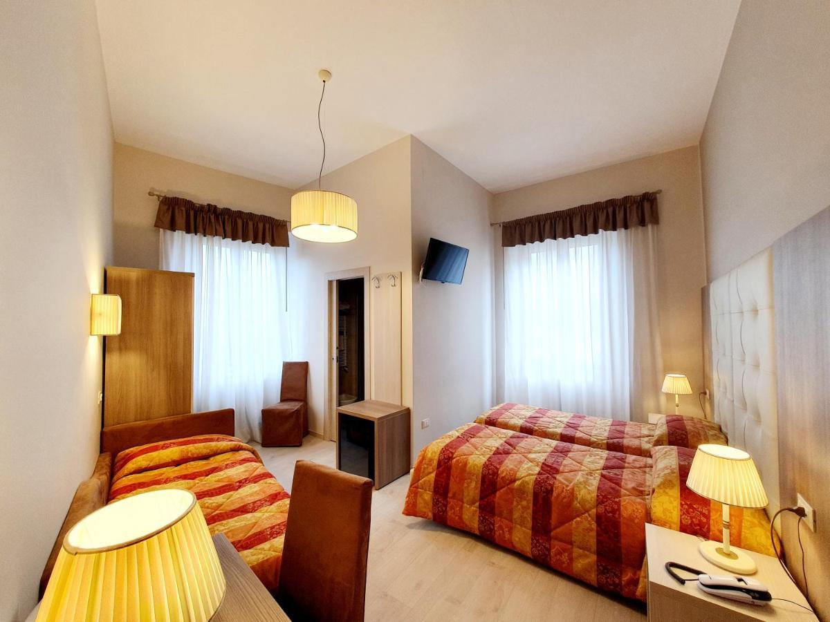 Hotel Continentale Ареццо Екстер'єр фото