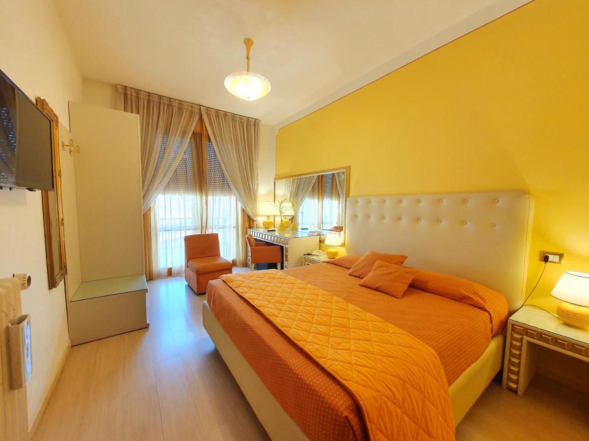 Hotel Continentale Ареццо Екстер'єр фото