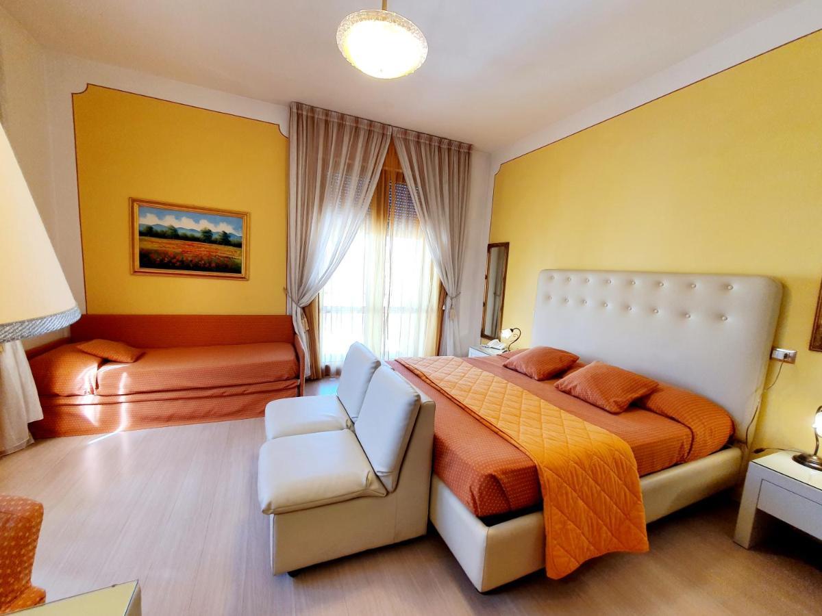 Hotel Continentale Ареццо Екстер'єр фото