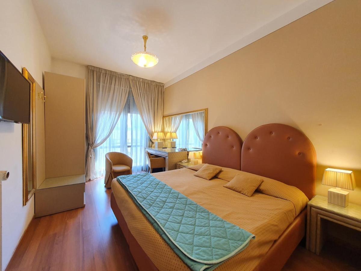 Hotel Continentale Ареццо Екстер'єр фото