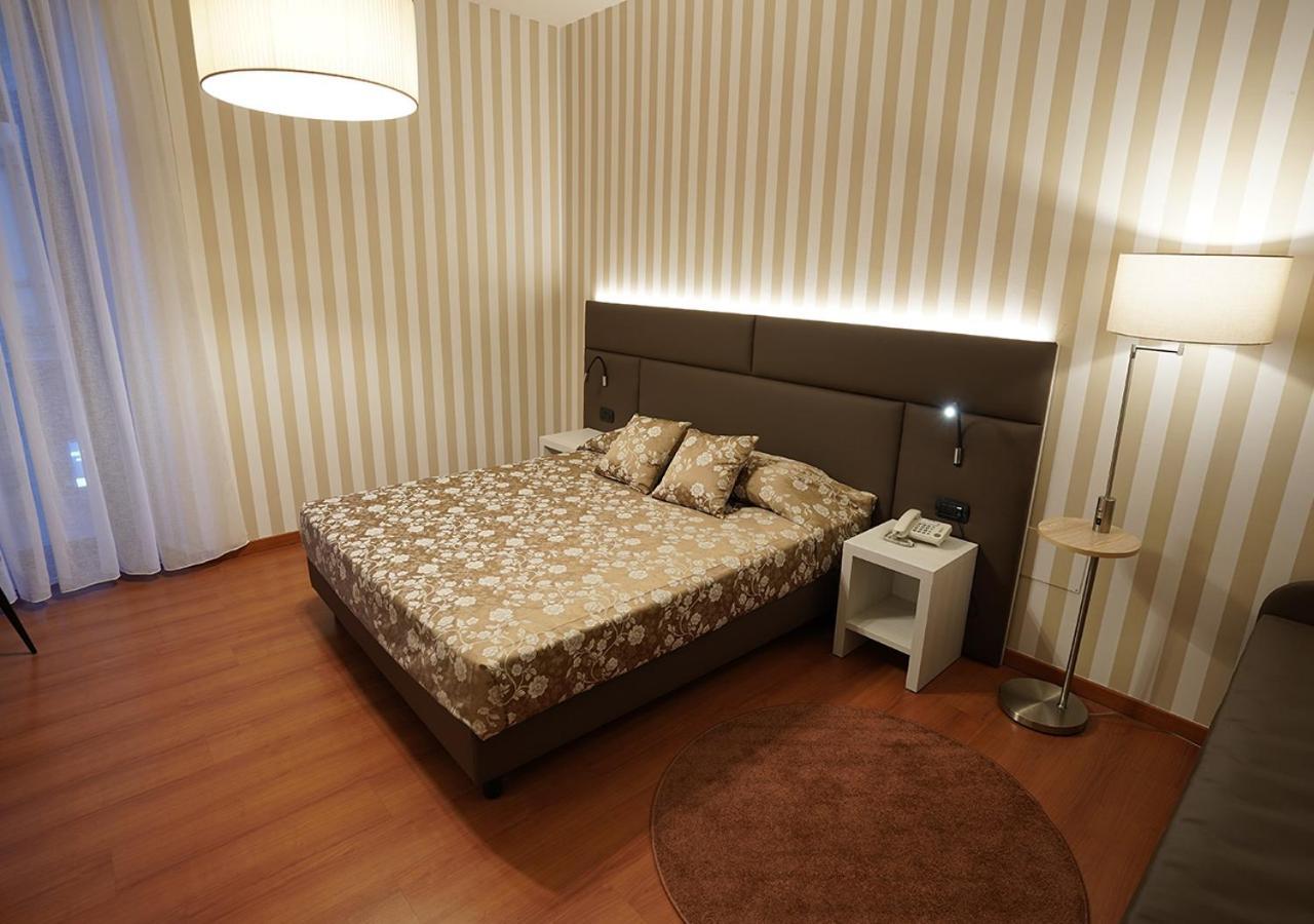 Hotel Continentale Ареццо Екстер'єр фото