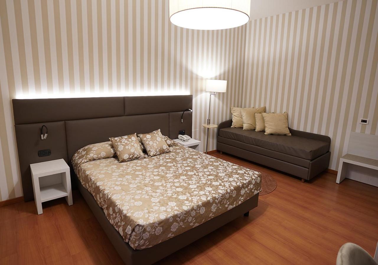 Hotel Continentale Ареццо Екстер'єр фото